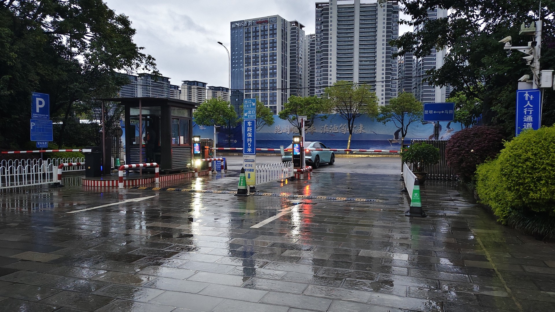 昆明云安会都酒店车牌识别万搏官方网页版